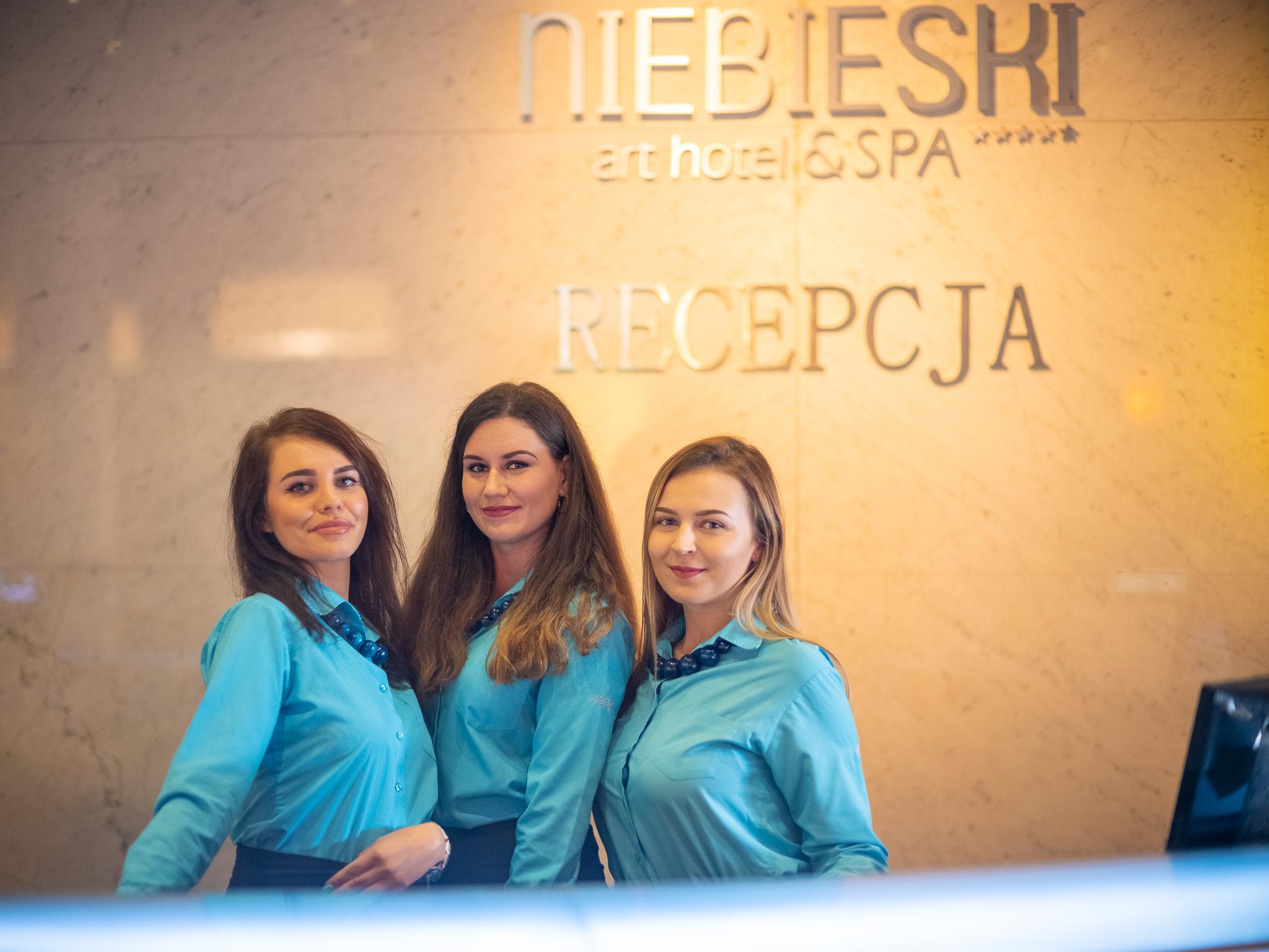 Niebieski Art Hotel & Spa Cracóvia Exterior foto Reception at the hotel