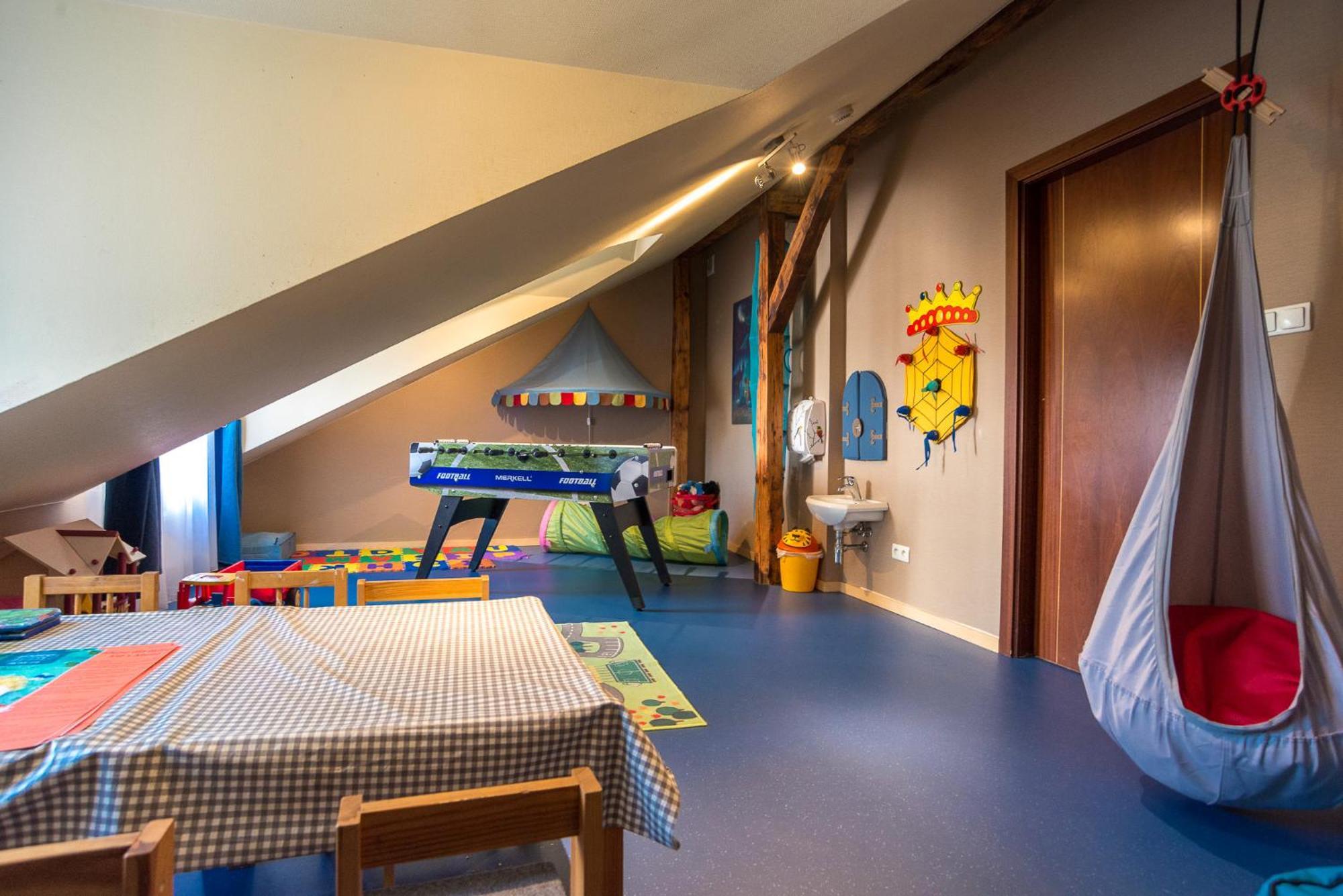 Niebieski Art Hotel & Spa Cracóvia Exterior foto The children's room